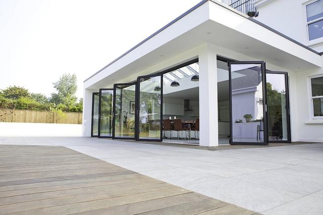 Modern Glass Room Partitions Dubai