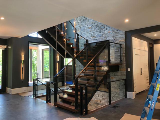 Modern Glass Staircase